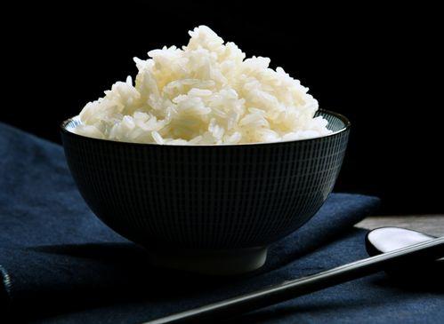 成人吃骨头稀饭好吗视频,成人食用骨头稀饭的益处与注意事项