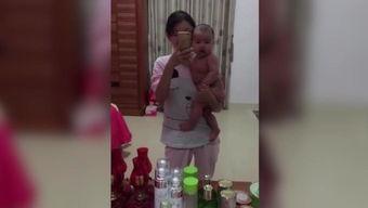 成人宝宝拉粑粑视频,揭秘宝宝肠道健康奥秘