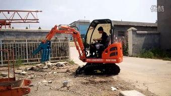 电动成人挖掘机拼装视频,趣味互动,寓教于乐