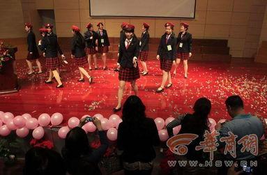 23岁成人礼仪式视频,23岁成人礼仪式的温馨瞬间